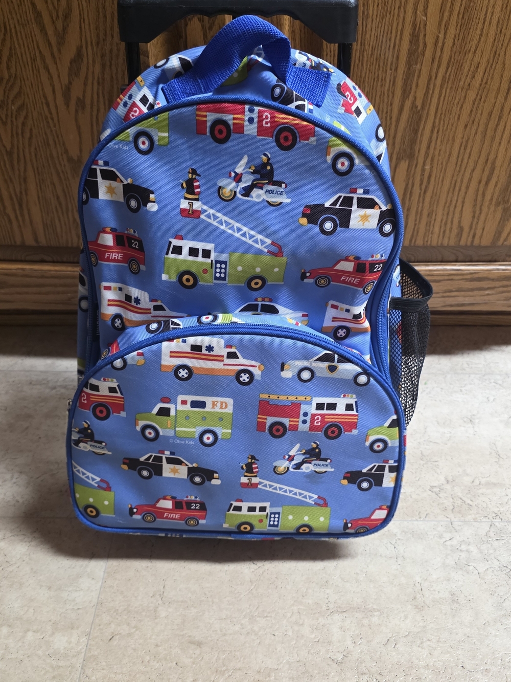 Wildkin Kids 16 Inch Rolling Luggage for Boys & GirlsLightweight Carry-On Suit